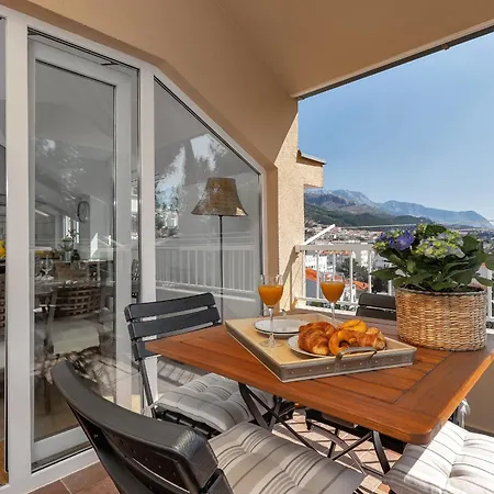 Sea Breeze Makarska