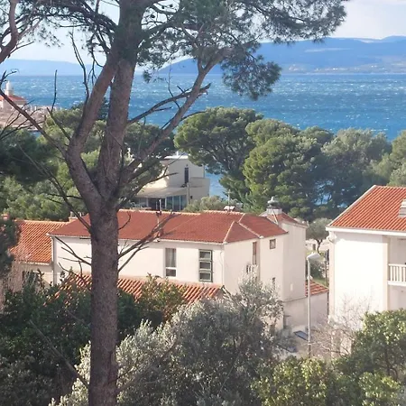 Sea Breeze Apartment