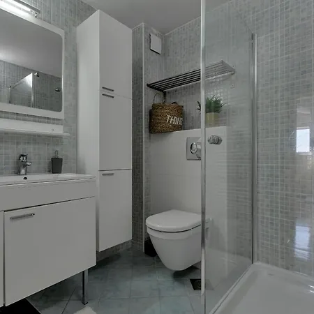 Apartment Sea Breeze