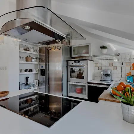 Sea Breeze Apartment